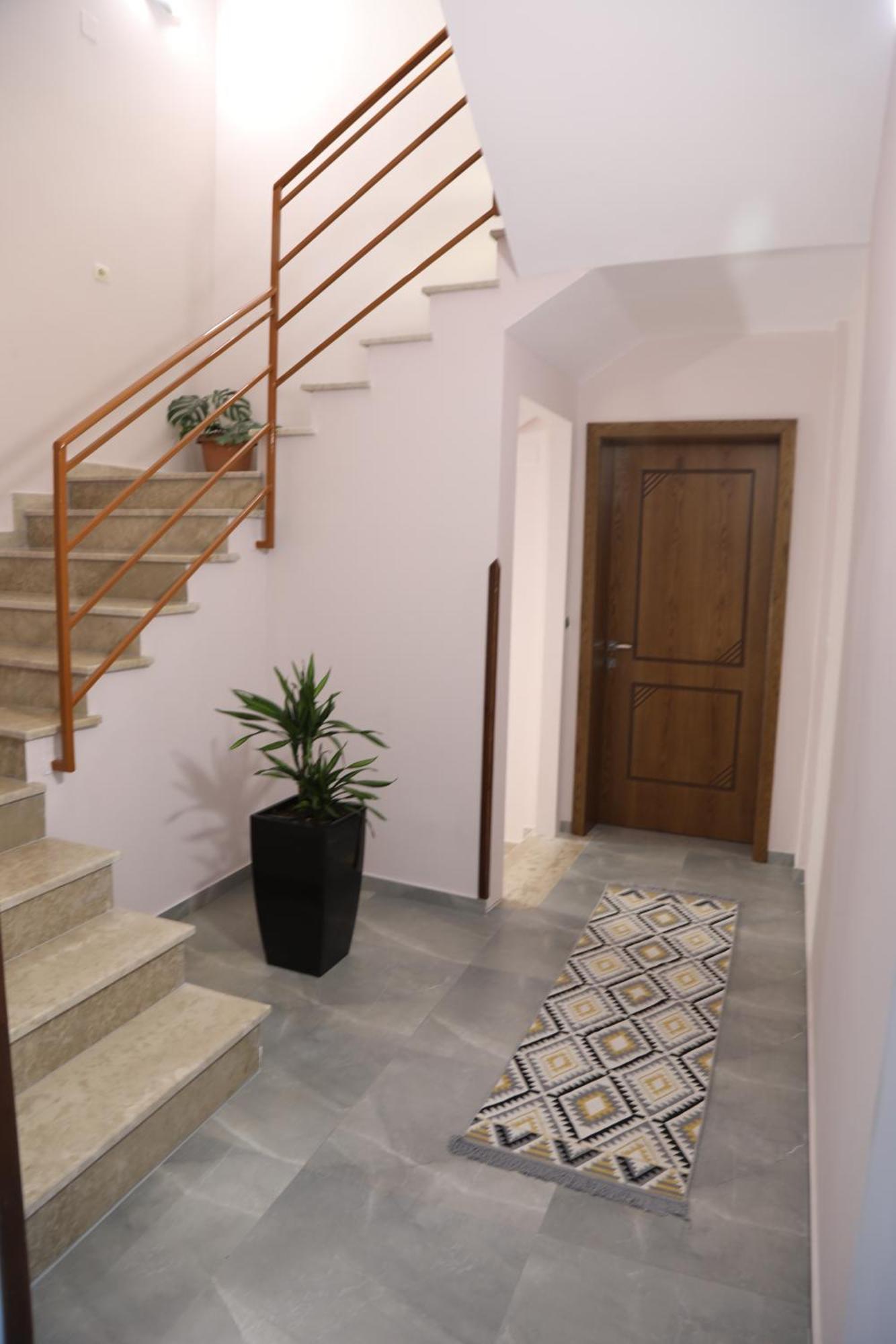 --Hotel Deal-- Rooms With Castle View Krujë Exterior foto