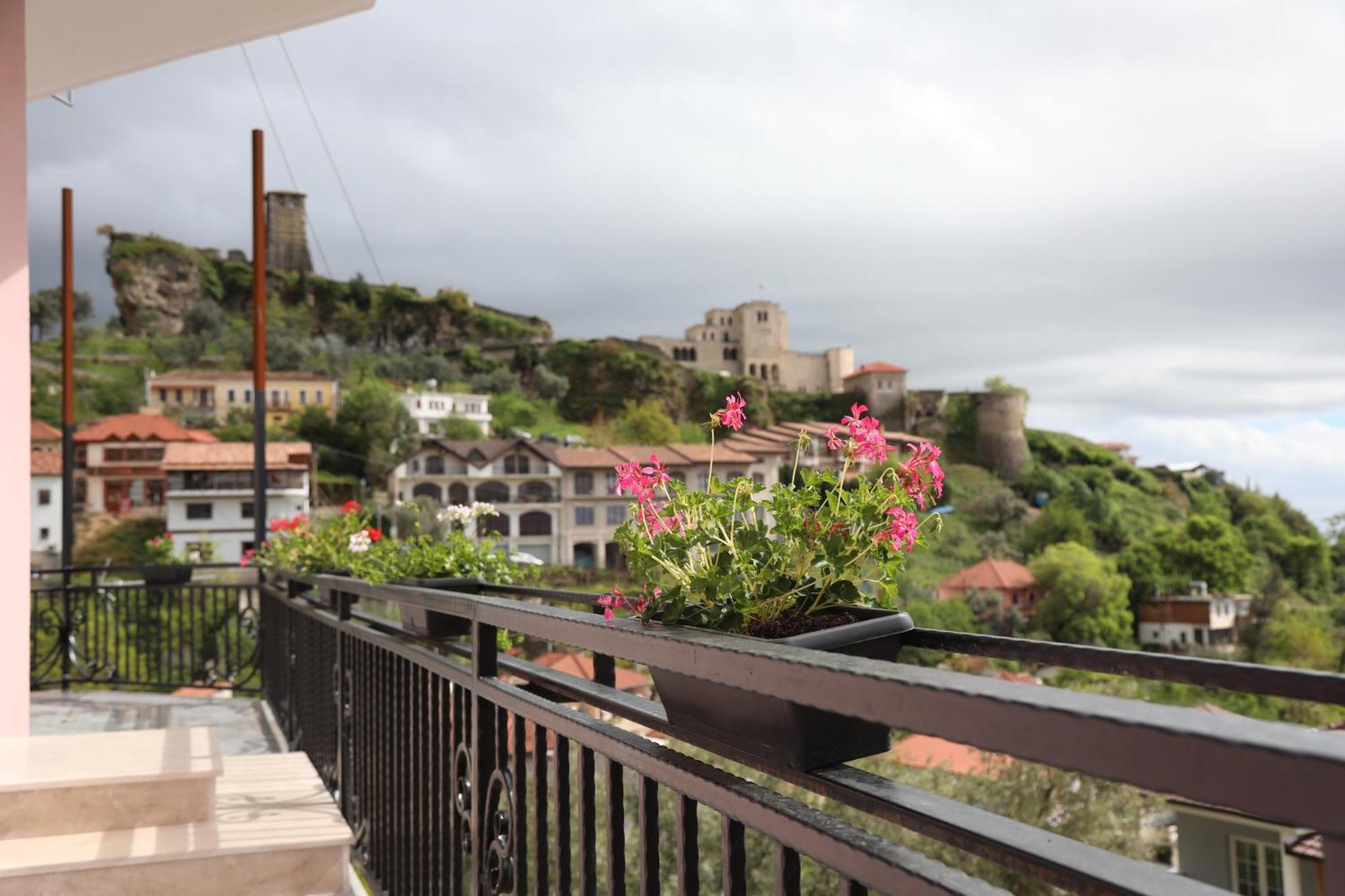--Hotel Deal-- Rooms With Castle View Krujë Exterior foto