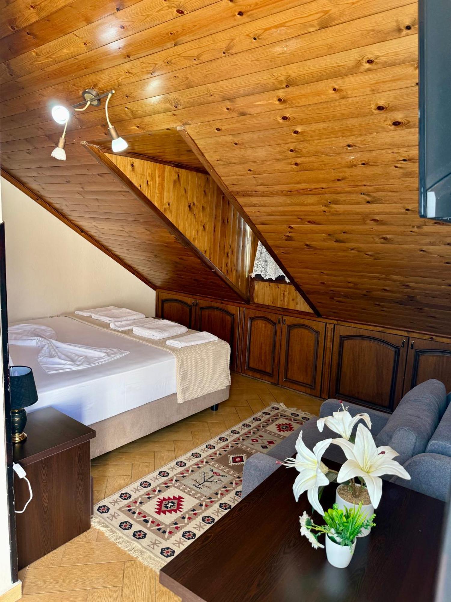 --Hotel Deal-- Rooms With Castle View Krujë Exterior foto