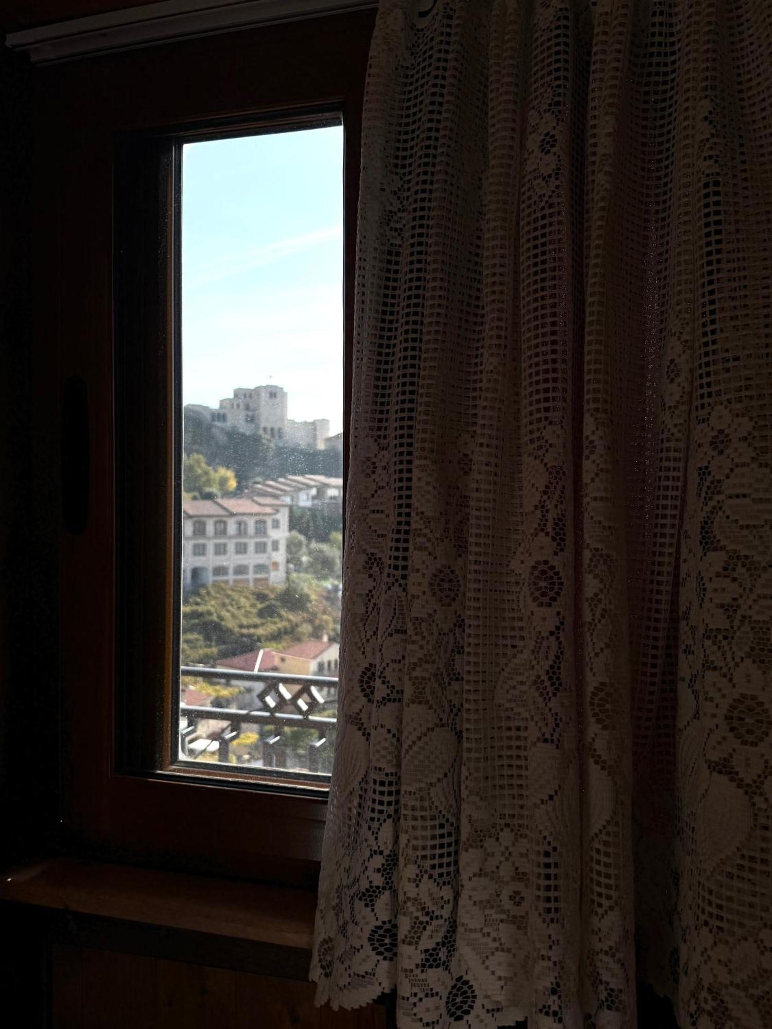 --Hotel Deal-- Rooms With Castle View Krujë Exterior foto